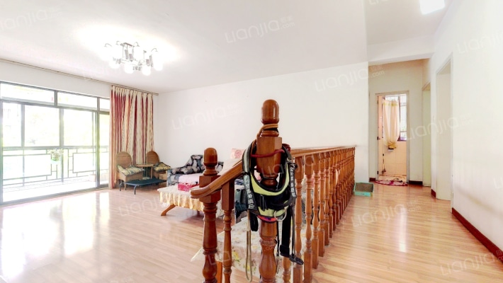 东湖御苑二手房实景图