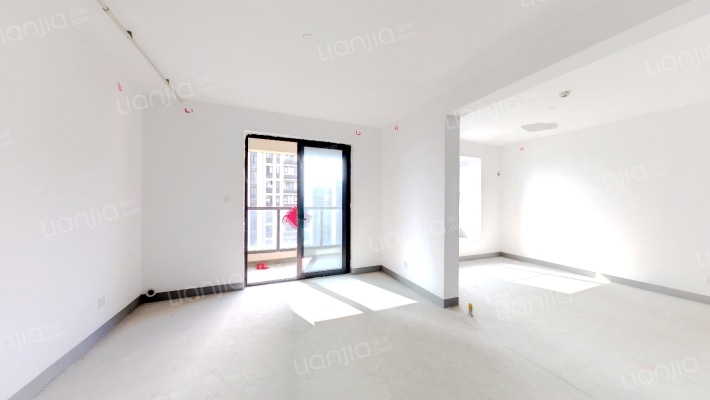 荣安桂语嵩江二手房实景图