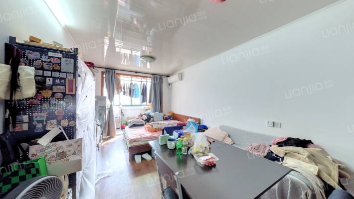 新风小区二手房实景图