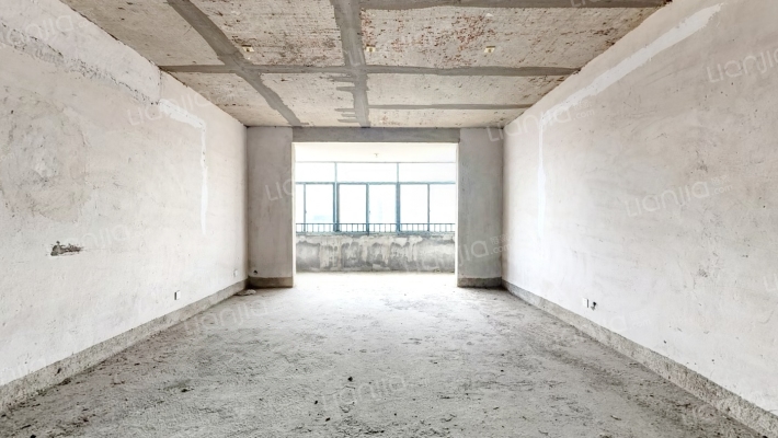 港岳豪庭二手房实景图