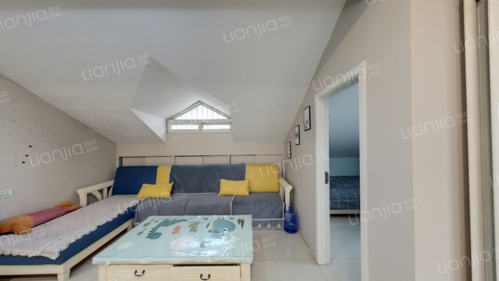 嘉泰新城二手房实景图