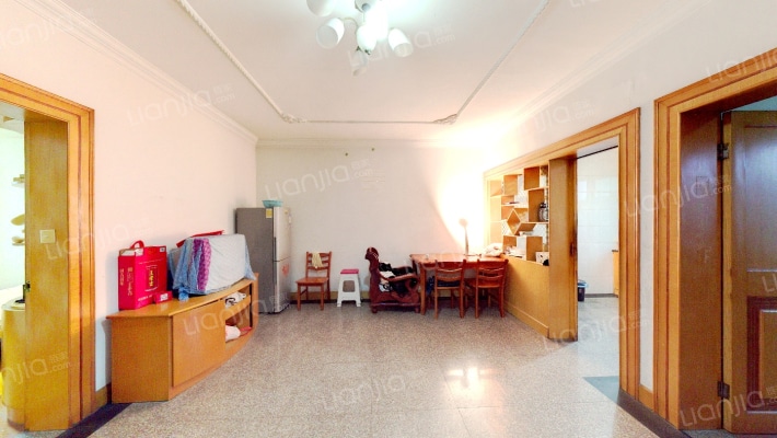 越泉车家弄新村二手房实景图