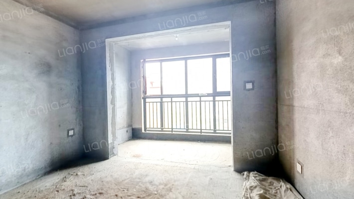 金蟾社区D区二手房实景图