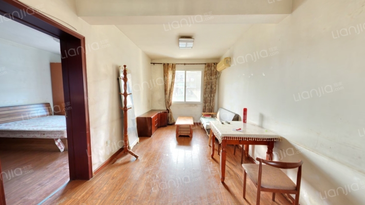 双林中横路8号二手房实景图