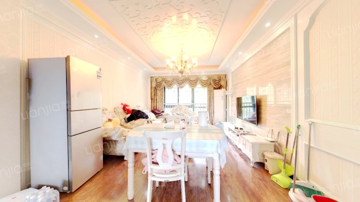 经开区教师公寓二手房实景图