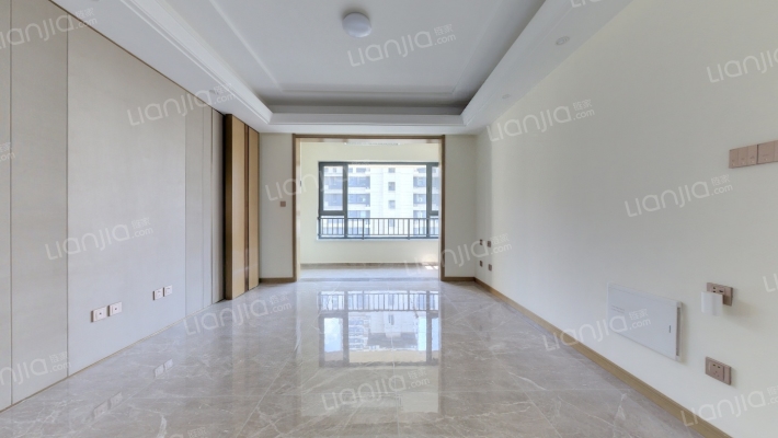 绿地IFC中央公馆B1-1区二手房实景图