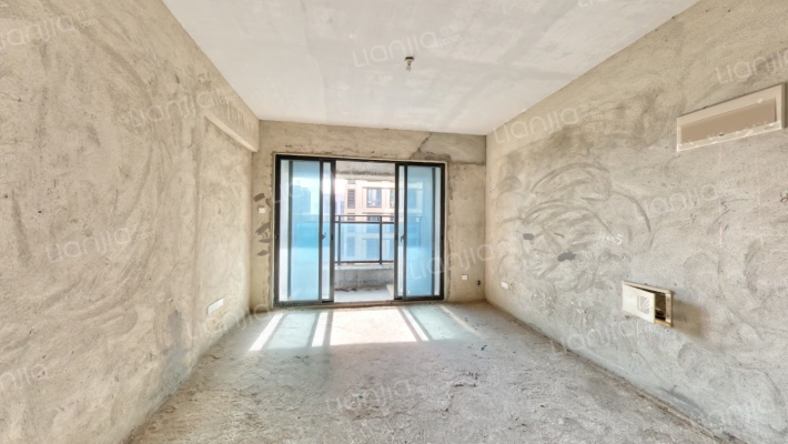 春晓悦居二手房实景图