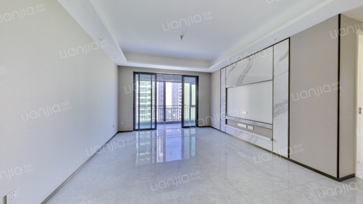 鹿溪樾府二手房实景图