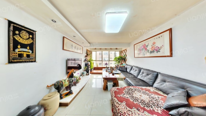 巴士家园A区二手房实景图