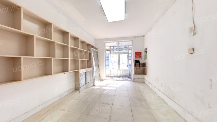 轴百散盘二手房实景图