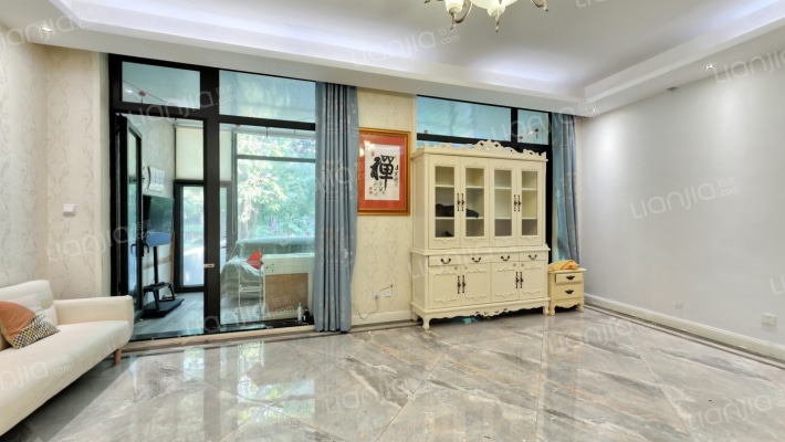 翡翠城三期二手房实景图