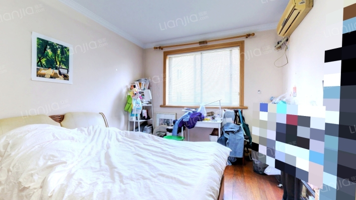 中包公寓二手房实景图