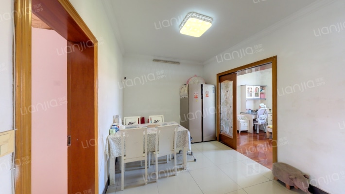 江海新村二手房实景图