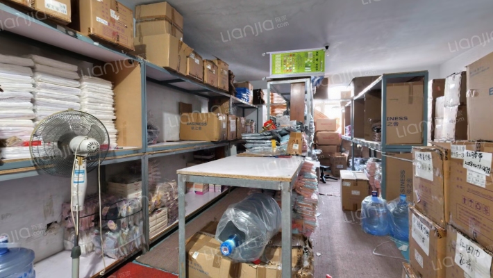 奥林公寓二手房实景图