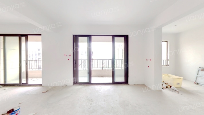 中梁首府熙岸二手房实景图