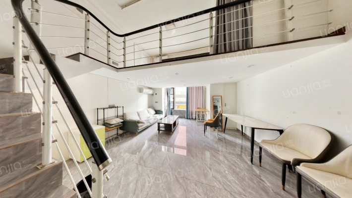 华润青山湖万象汇二手房实景图