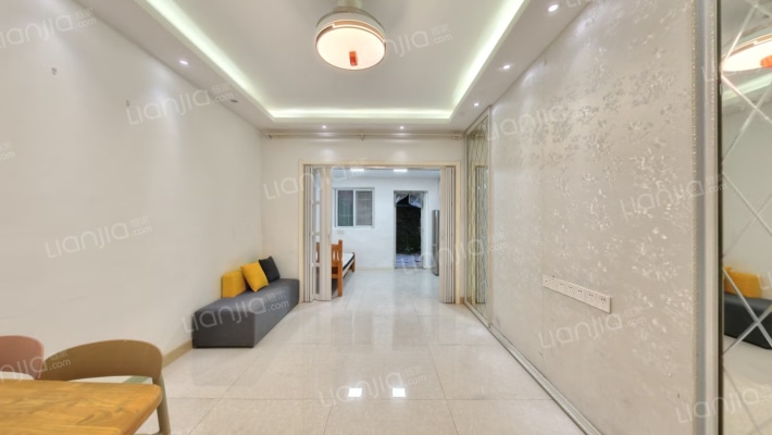 鸡鸣山庄二手房实景图