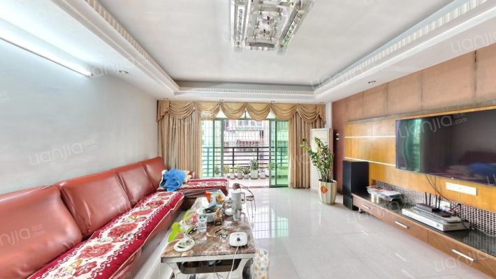 年顺花园二手房实景图