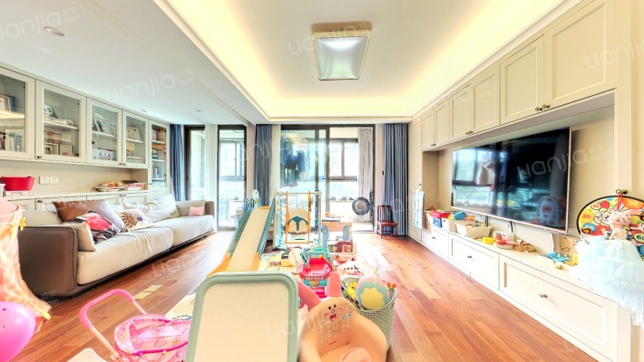 翡翠四季二手房实景图