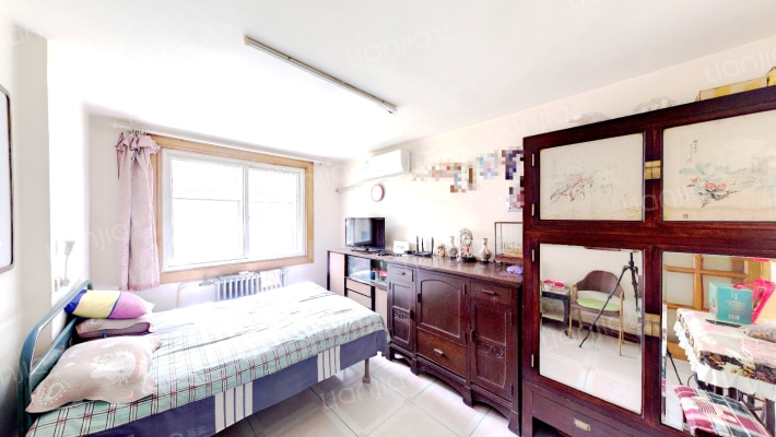 骊山里二手房实景图