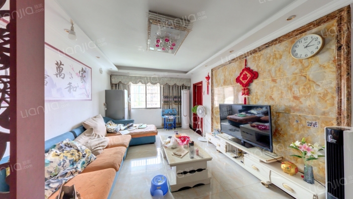 海税公寓二手房实景图