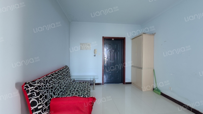 水岸花城一居西南户型出售中间楼层-客厅