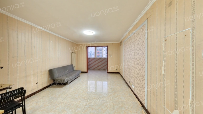 秋瑞家园二手房实景图