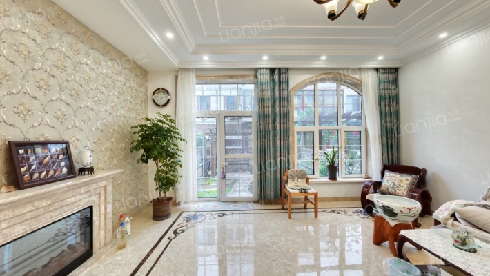 银盛泰德郡二手房实景图