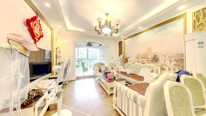 置信逸都C区二手房实景图