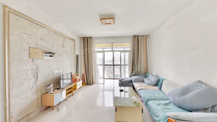 卫东花园二期二手房实景图