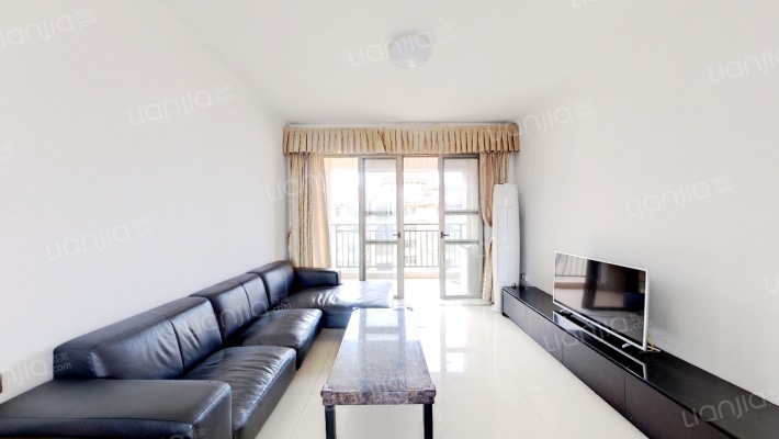 东逸湾松湖轩二手房实景图