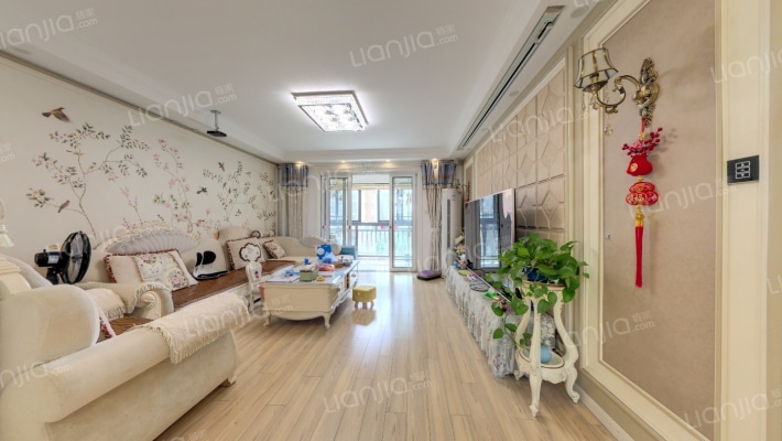 保利湖畔阳光苑二期二手房实景图