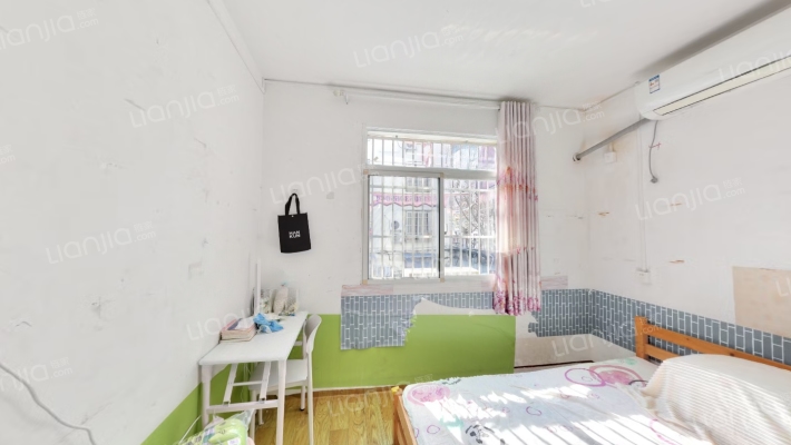 成套局宿舍二手房实景图