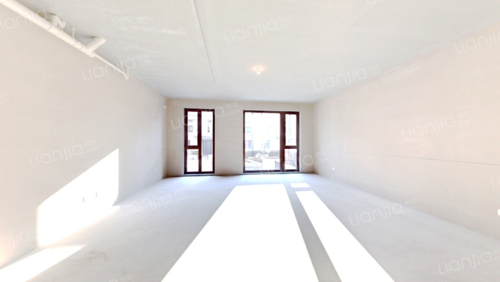 伟峰东域B区二手房实景图