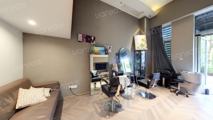 华策中心二手房实景图