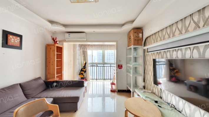 傲城二手房实景图