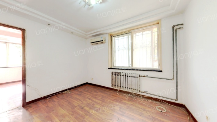 亚联山庄二手房实景图