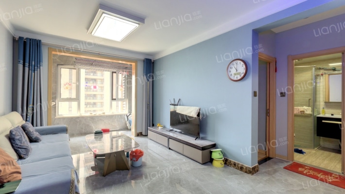 保利金香槟二手房实景图