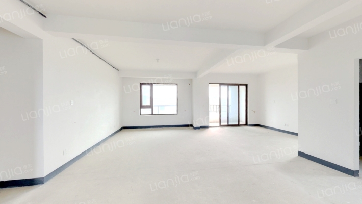 阳光100阿尔勒二期二手房实景图