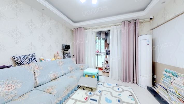 紫爵公寓二手房实景图