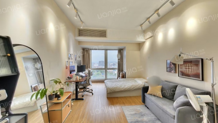 港隆创富公寓二手房实景图