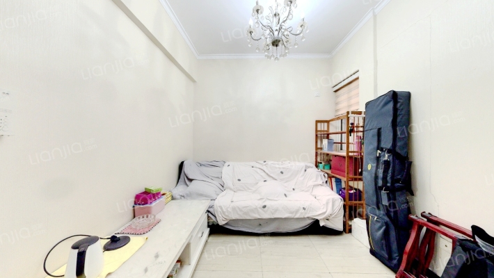 美好名流水晶宫二手房实景图