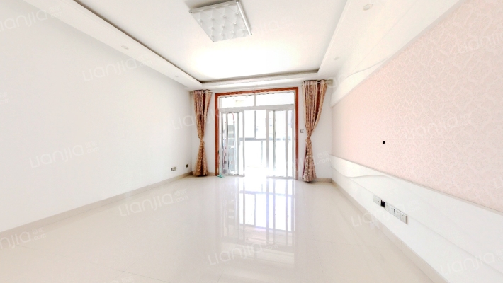 鸿兴名邸二手房实景图