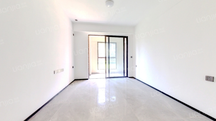 美的君兰半岛A4地块二手房实景图