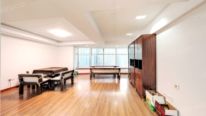 赛格尔二手房实景图