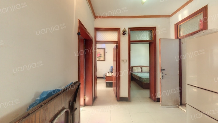 南阳路82号院二手房实景图