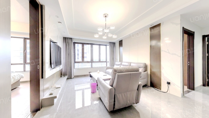 御湖城二手房实景图