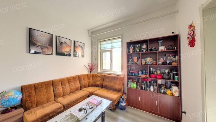 汽运一公司宿舍二手房实景图