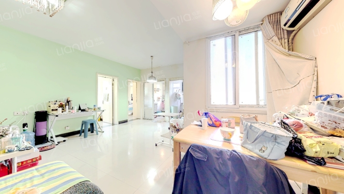 西陈庄前街108号院二手房实景图