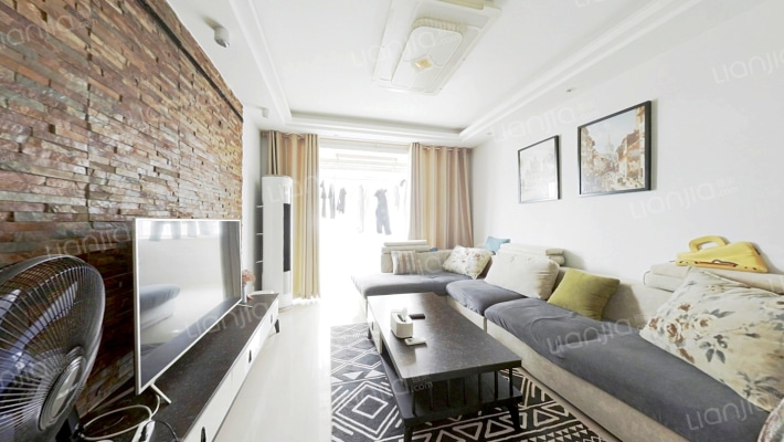 青年华都二手房实景图